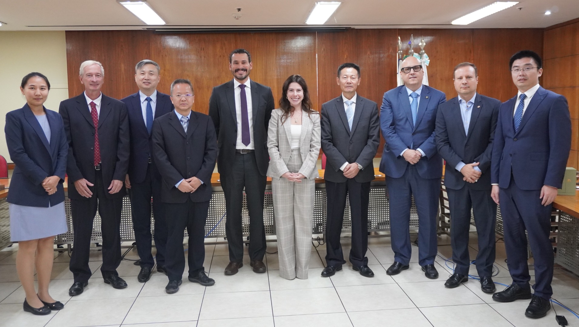 20251112-visita-delegacao-regulador-china-brasil-cvm.JPG