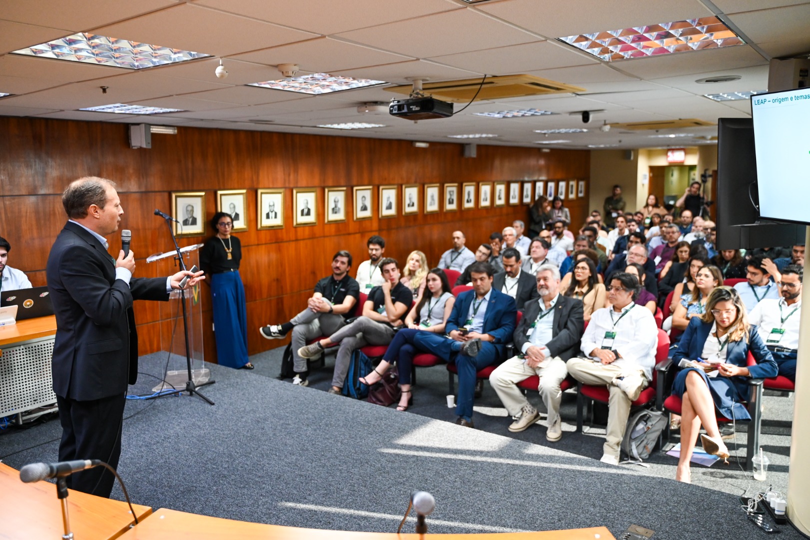 20260507-evento-leap-connect-2026-cvm-palestra-antonio-berwanger.jpg