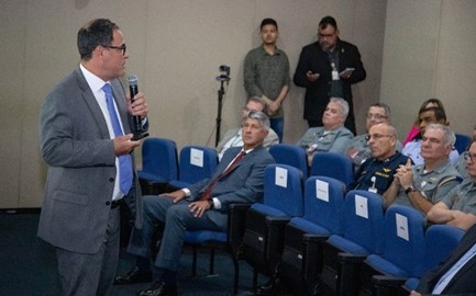 Imagem simpósio1.jpg