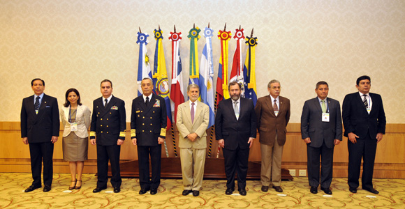 17/09/2012 - DEFESA - Base brasileira na Antártica começa a receber módulos emergenciais ainda este ano