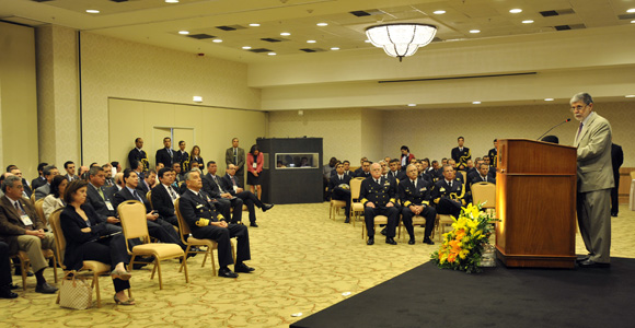 17/09/2012 - DEFESA - Base brasileira na Antártica começa a receber módulos emergenciais ainda este ano