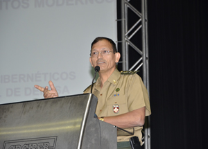 24/10/12 - DEFESA - Brasil deve estar preparado para defender suas redes contra ataques cibernéticos