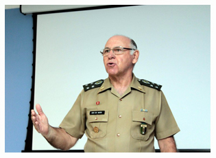 30/11/2012 - DEFESA - Reunião em SP trata da participação de militares na segurança de grandes eventos