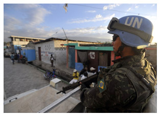 27/12/2012 - DEFESA - Entenda como é decidida a participação de militares brasileiros em missões de paz