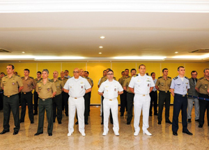 O Comando Conjunto do C D Ciber funcionará na estrutura regimental do Exército