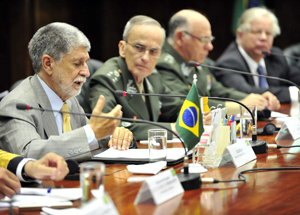 DEFESA - Brasil e Libéria discutem possibilidades de cooperação em defesa