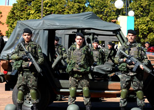 DEFESA - Ágata 7 - Parlamentares defendem ação militar na faixa de fronteira