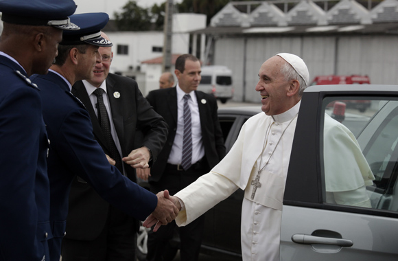 JMJ 2013: Papa Francisco embarca da Base Aérea do Galeão para Aparecida do Norte (SP)