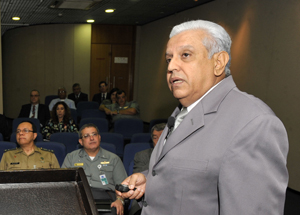 Estagiários da ESG Brasília conhecem os benefícios do projeto Cyclone 4