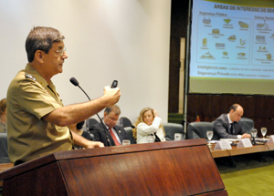 comite_pequena.jpg