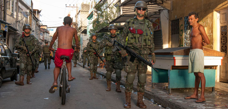 Forças Armadas ocupam o Complexo da Maré desde abril de 2014: Garantia da Lei e da Ordem