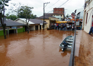 enchente_pequena2.jpg