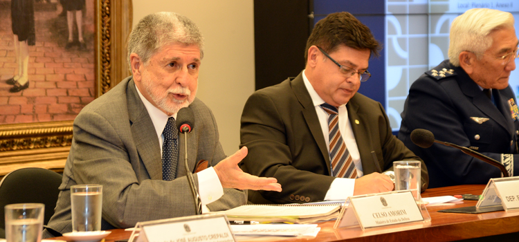 Segundo Amorim, novas aeronaves da FAB vão gerar menos dependência do fornecedor e mais empregos de alta qualidade no Brasil