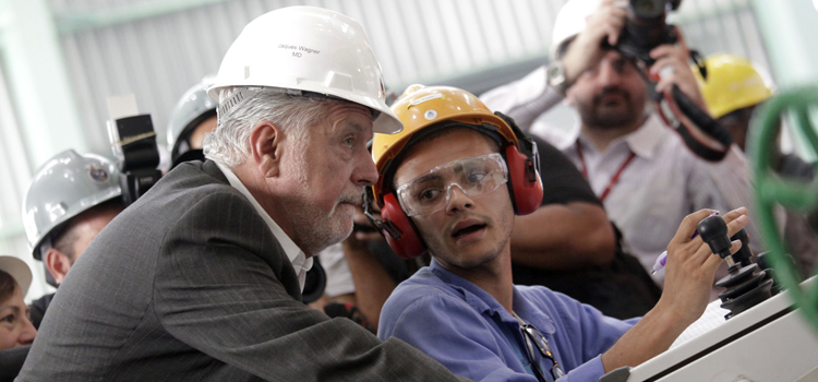Wagner: “O que estamos aprendendo aqui com a parceria francesa irá transbordar para muitas indústrias civis"