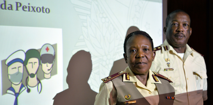 A major-general Ndaba “espera que todas estas experiências aqui no Brasil possam ser úteis na África do Sul”
