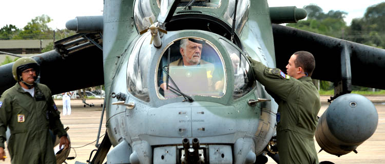 Ministro Jaques Wagner visita a Base Aérea de Porto Velho