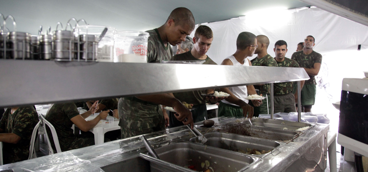 Comissão de Estudos de Alimentação das Forças Armadas visitou as cozinhas e refeitórios das Organizações Militares do Rio de Janeiro