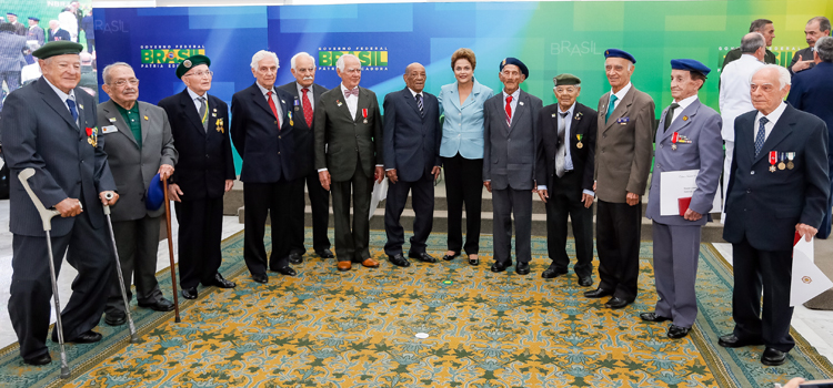 Presidenta Dilma homenageia ex-pracinhas em Dia da Vitória