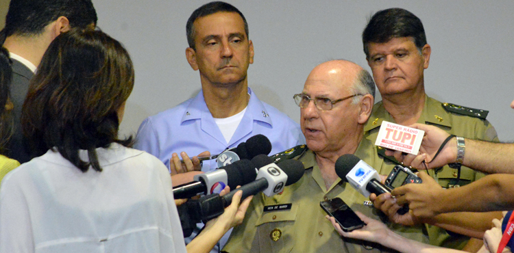 “A Defesa, nos Jogos Olímpicos,  atua em duas vertentes: coordenação da segurança do evento e na preparação e treinamento de atletas”, disse o chefe do EMCFA.