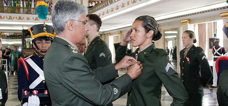 A atleta Jailma Lima é uma das 708 integrantes do Programa Atletas de Alto Rendimento do Ministério da Defesa