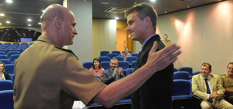 O diplomata Gustavo Ziemath espera poder servir em diferentes países e ajudar o Brasil a realizar os objetivos designados pela política externa