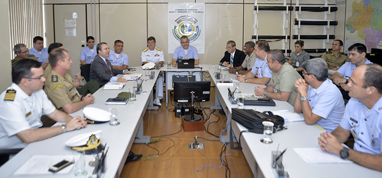 Militares das Forças Armadas consideram que a contratação foi positiva para o país e gerou menos gastos.