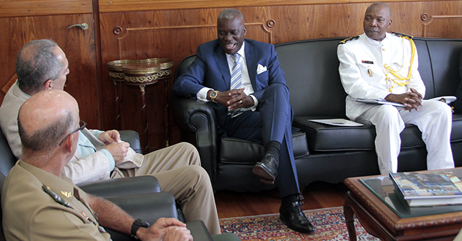 20160323_angola_inter.jpg