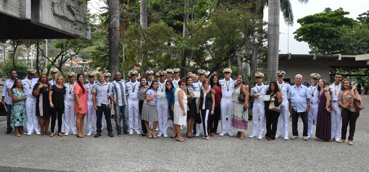 Os alunos conquistaram 22 medalhas e 12 menções honrosas