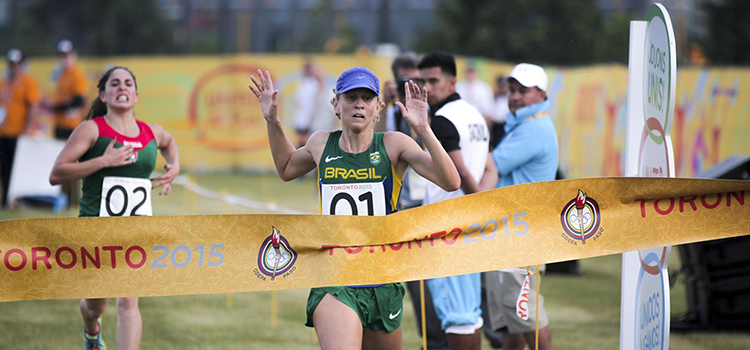 A pentatleta Yane Marques conquistou a medalha de ouro no Pan-Americano de Toronto, em 2015 