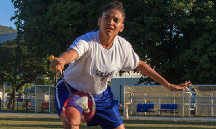 A atleta militar Lohaynny Vicente venceu um campeonato de badminton e foi convidada a integrar a seleção brasileira.
