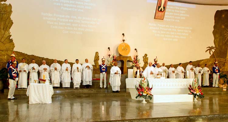 Capelães militares de Brasília acompanharam Dom Fernando Guimarães