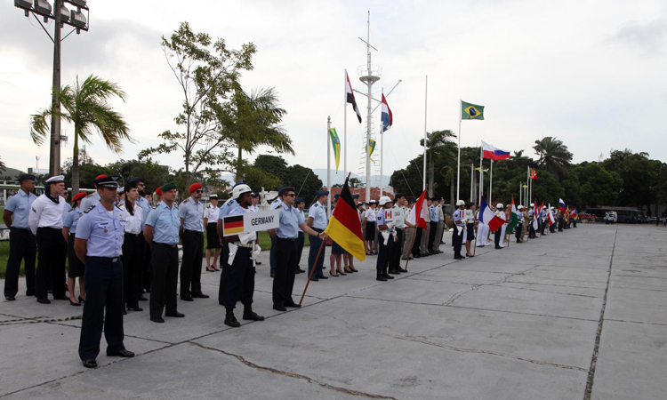 Delegações dos 12 países participantes do Campeonato estiveram na formatura de abertura