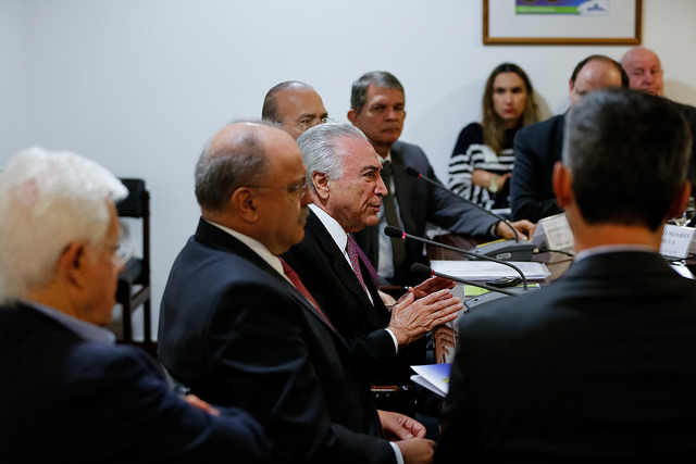 20180531_reuniao-palacio_grande-1_tereza.jpg