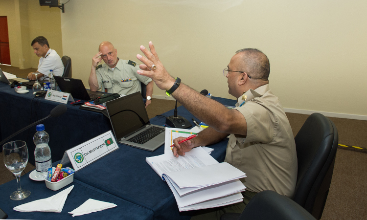 Debate sobre o manual da ONU