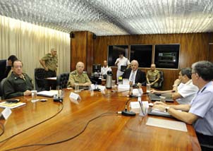 25/10/2010 - DEFESA - Jobim preside primeira reunião de coordenação dos chefes de Estados Maiores