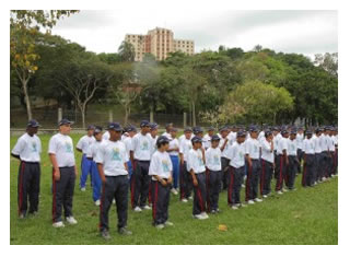 18/11/2010 - FAB - Espetáculo apresenta mascote dos Jogos Mundiais Militares