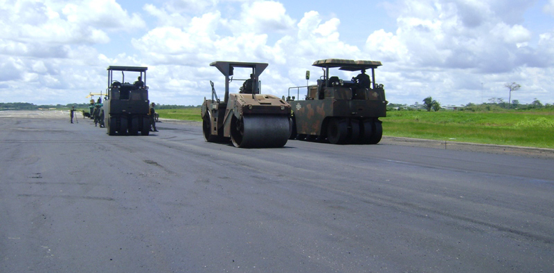 13/12/2010 - INFRAERO - Obras na pista do Aeroporto de Rio Branco estão em fase de conclusão