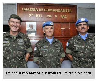 11/03/2011 - DEFESA - Novo comandante assume batalhão no Haiti com desafio de garantir eleições seguras