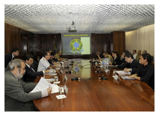 04/03/2011 - DEFESA - Sinamob discutiu a criação de núcleos de mobilização e recursos para o setor 
