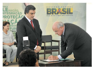 08/06/2011 - DEFESA - Governo Federal lança plano para prevenir e enfrentar crimes nas fronteiras