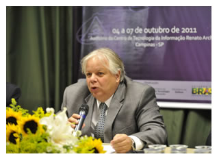 Secretário de Produtos de Defesa do Ministério da Defesa, Murilo Marques Barbosa