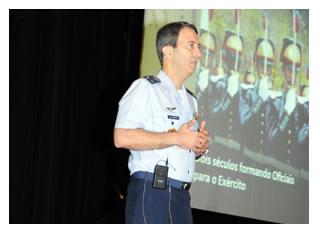 27/09/2011 - DEFESA - Defesa Nacional é tema de debate entre acadêmicos, civis e militares 