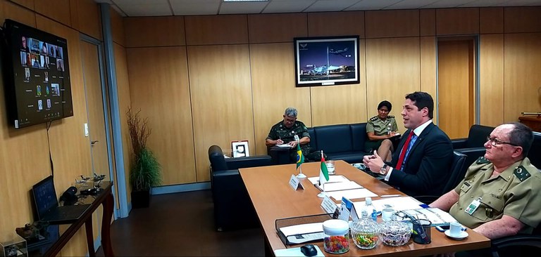 Brasil e Emirados Árabes fortalecem a cooperação no setor de Defesa