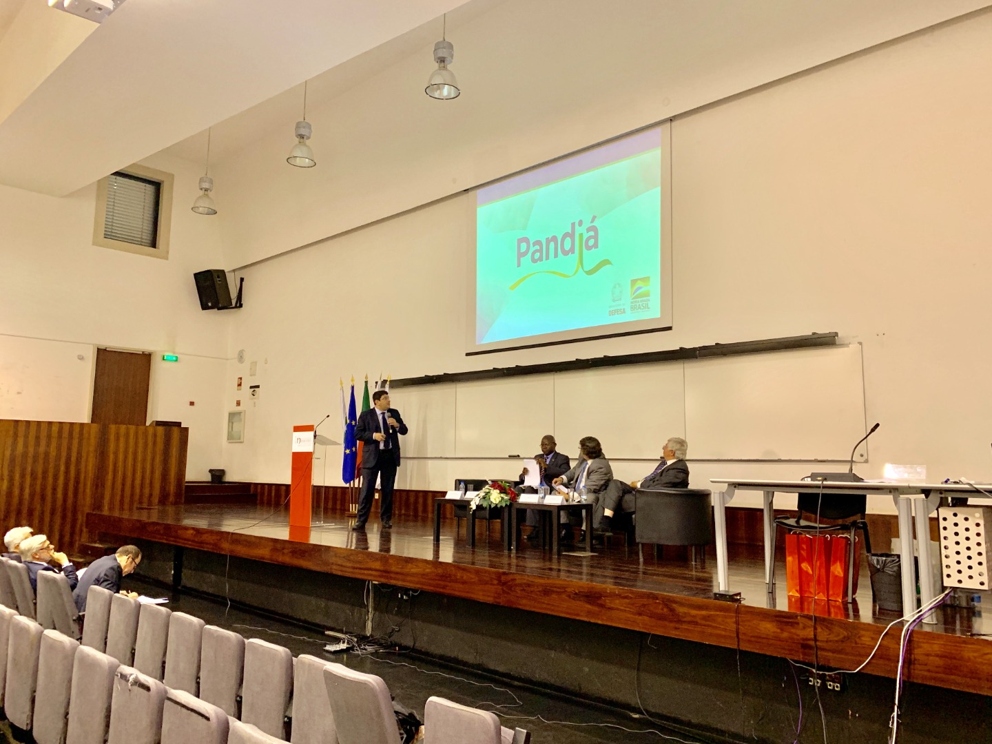 Brasil e Portugal discutem segurança e democracia.jpg