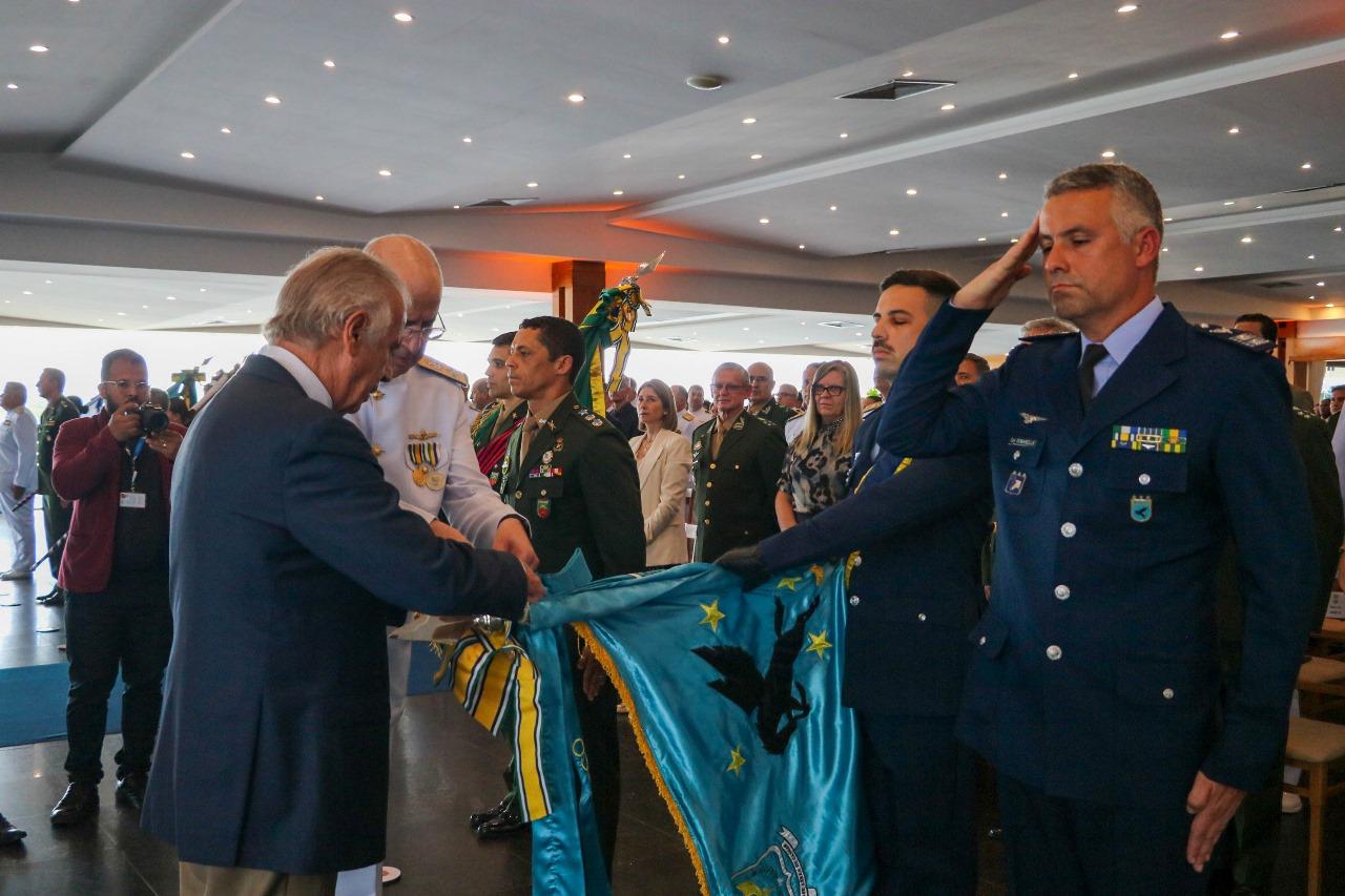 Organizações Militares recebem medalha do serviço militar por desempenho nas atividades do Projeto Soldado Cidadão