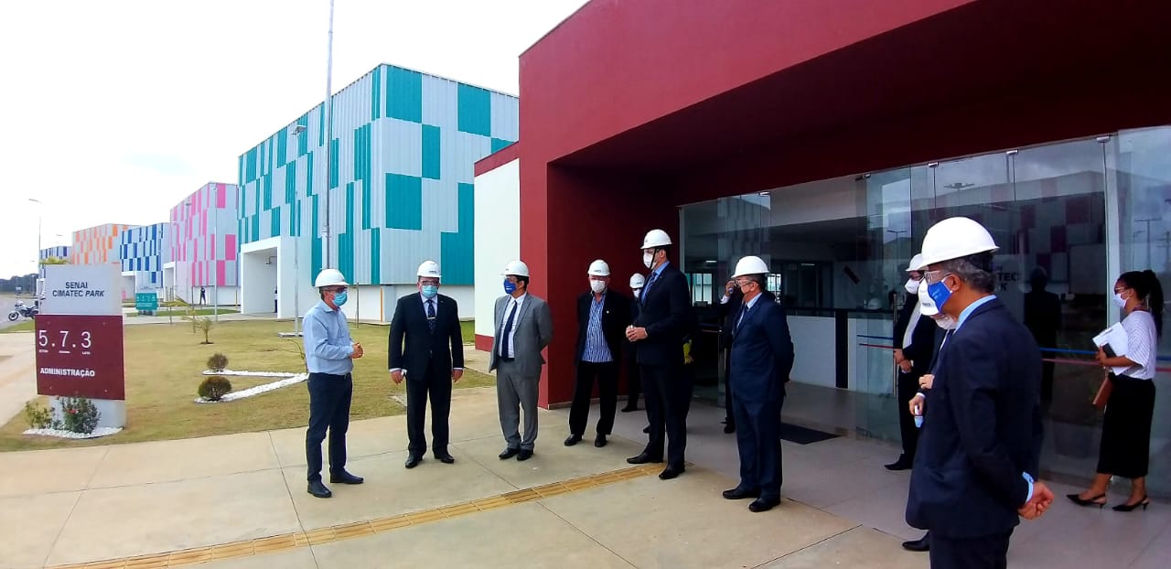 SEPROD visita Centro Tecnológico do Senai na Bahia 2.jpeg