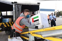 Brasil recebe dos Emirados Árabes 10 toneladas de insumos médicos