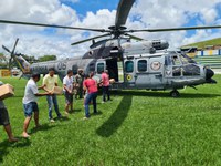 FA garantem chegada de bombeiros e mantimentos em áreas alagadas na BA