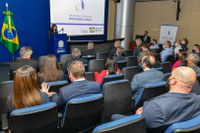 Cerimônia premia alunos de escolas cívico-militares