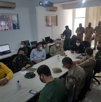 Combate aos focos de incêndio no Pantanal é planejado com representantes dos órgãos que atuam na região